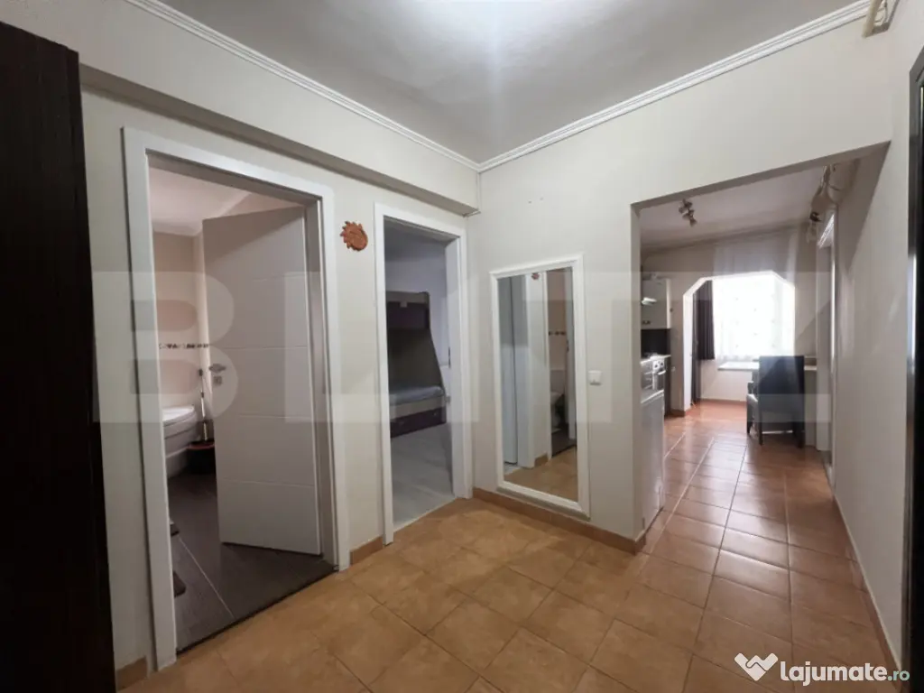 Apartament 3 camere, 60 mp, parcare, zona Sesul de Sus