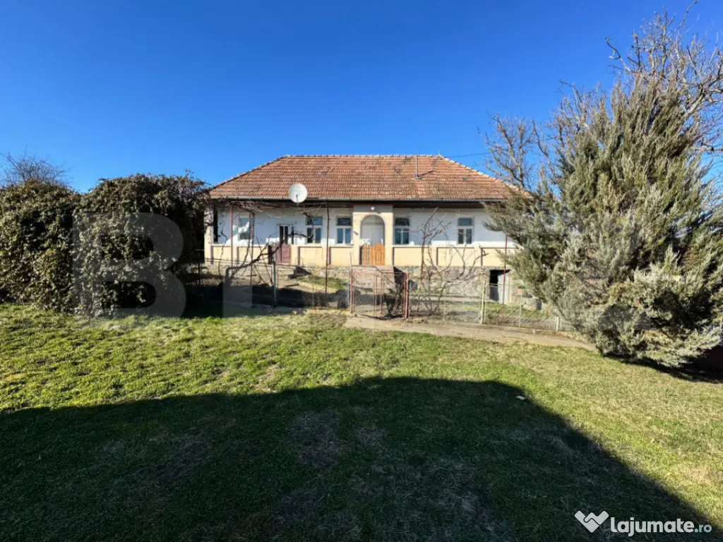 Casa in Voiniceni cu 12 ari de teren! La 7 Km de Tg.Mures! 