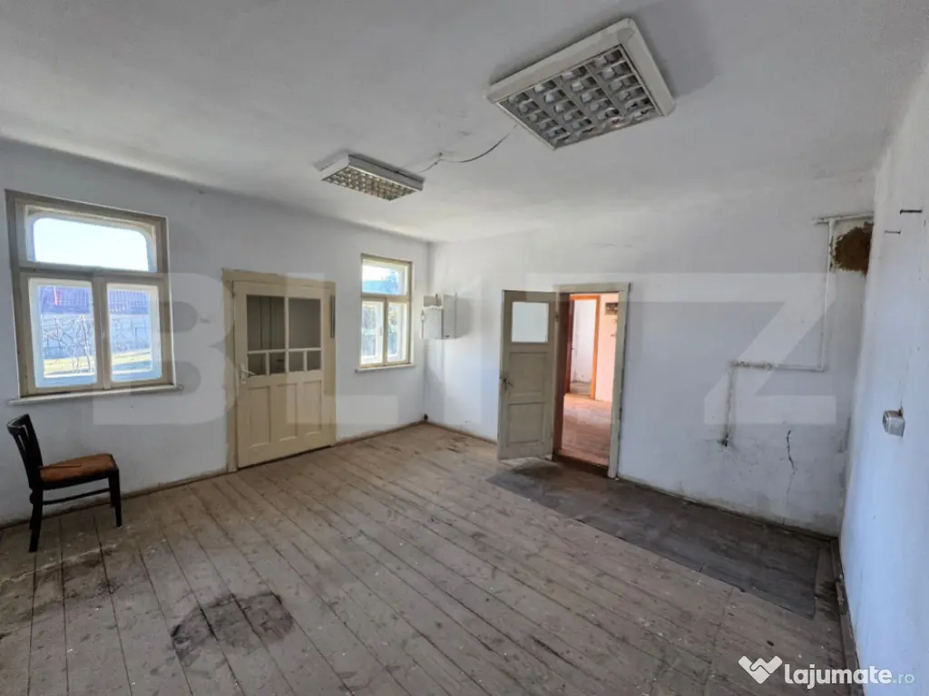 Casa in Voiniceni cu 12 ari de teren! La 7 Km de Tg.Mures! 