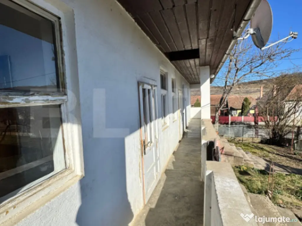 Casa in Voiniceni cu 12 ari de teren! La 7 Km de Tg.Mures! 