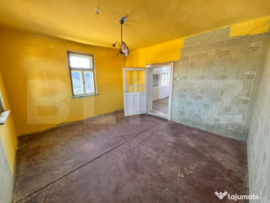 Casa in Voiniceni cu 12 ari de teren! La 7 Km de Tg.Mures! 