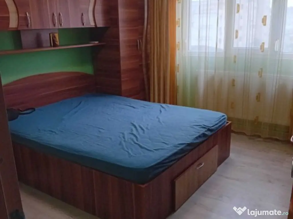 Apartament 3 camere, decomandat, Micro 20 