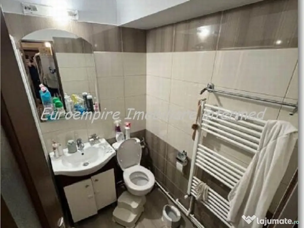 Apartament 2 camere decomandate zona Capitol 