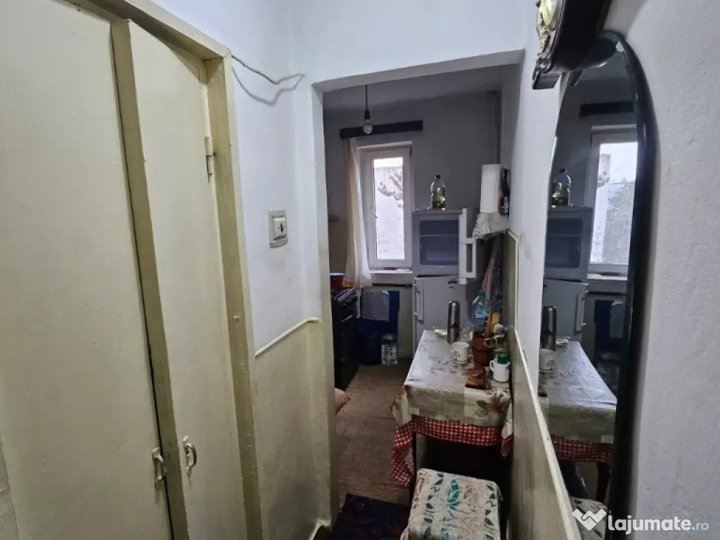 Apartament cu 2 camere zona Crang Stadionului etaj 3 din 4 