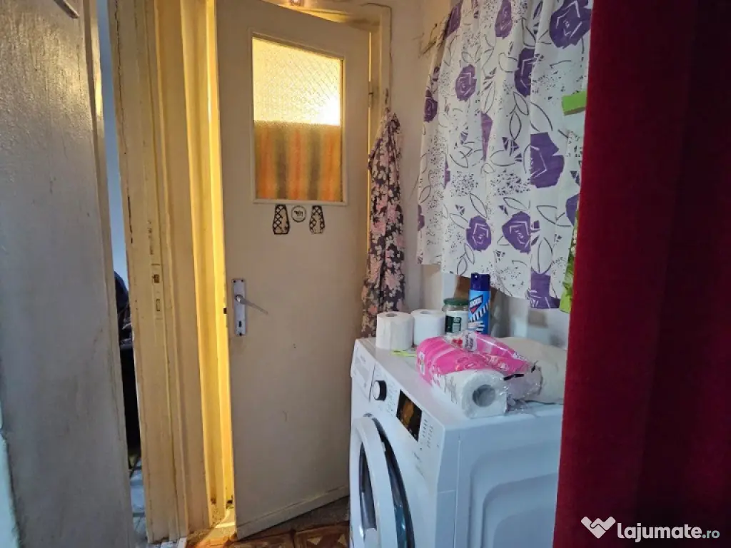 Apartament cu 2 camere zona Crang Stadionului etaj 3 din 4 