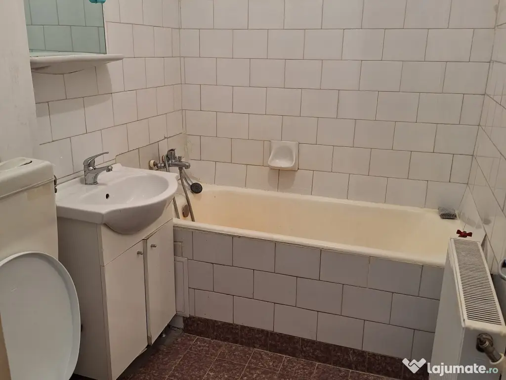 inchiriez garsoniera 