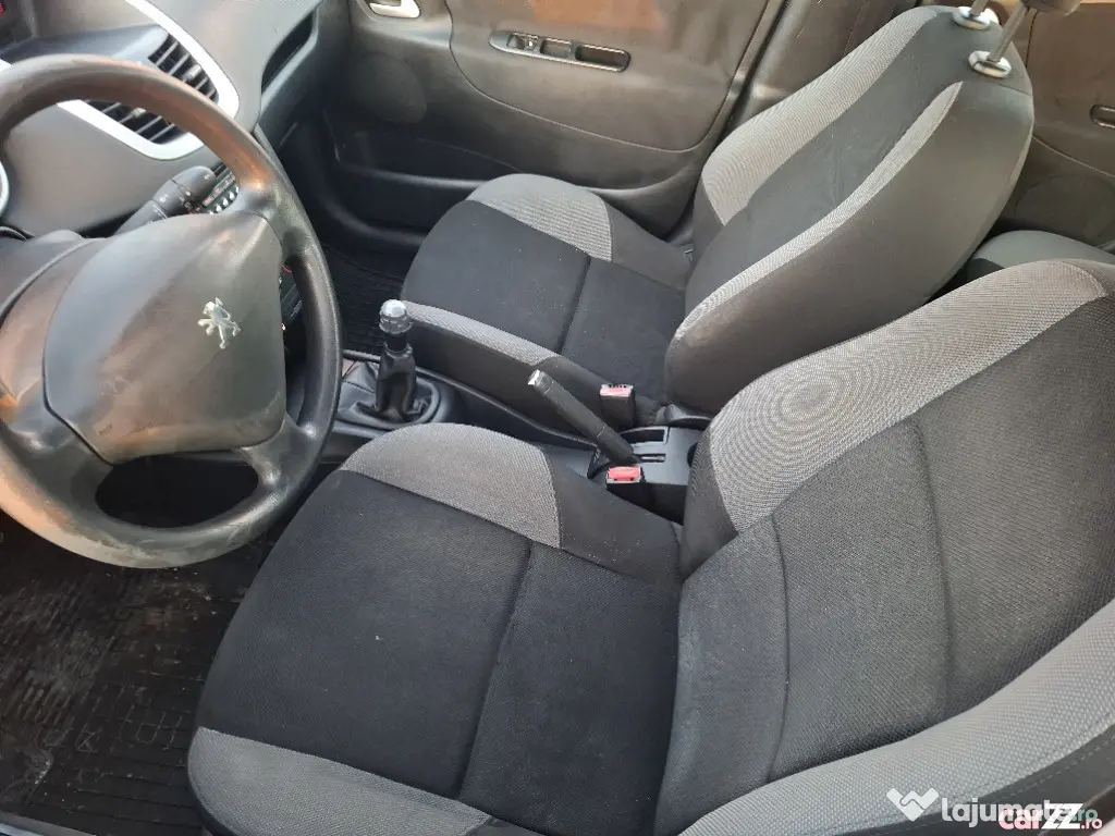 Peugeot 207, 2008, 1.4tdi= rate cu buletinul 