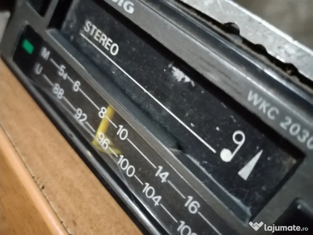 Radio casetofon Grundig auto 