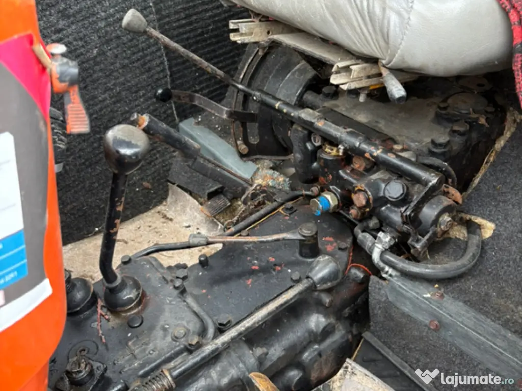 Tractor 650 universal 