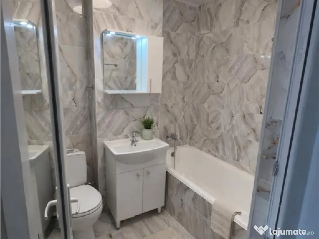 Apartament doua camere, decomandat, Grivitei, Brasov 