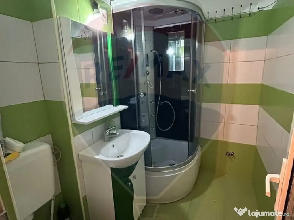 Garsonieră de vânzare 