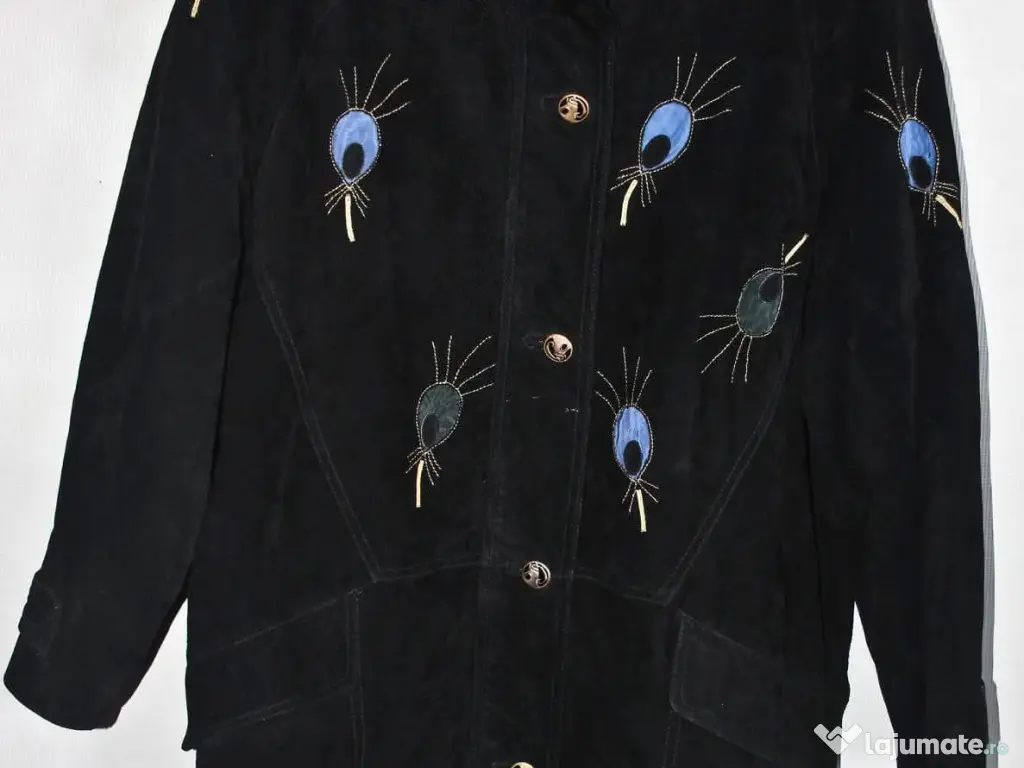 Scurtă superbă piele întoarsă naturala 