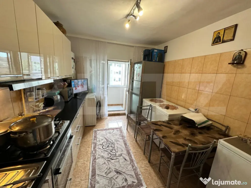 Apartament 3 camere de vânzare – Lunca Cetățuii, Iași 