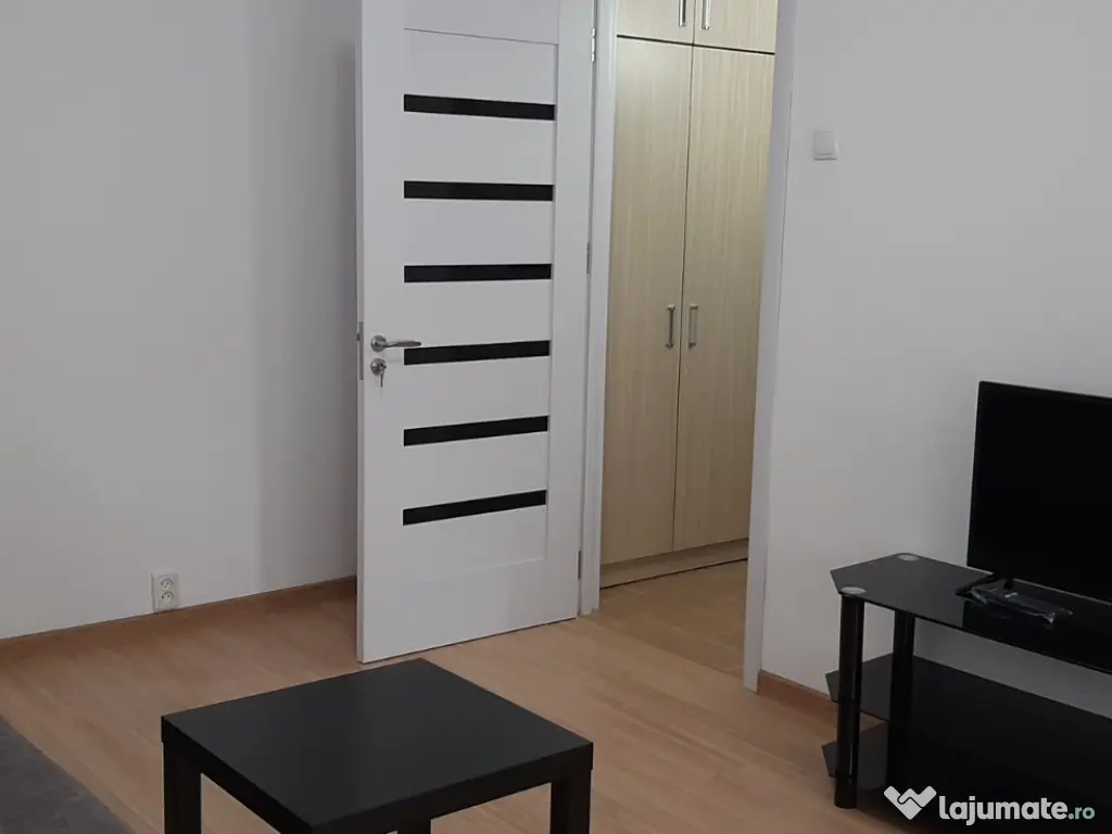 Garsoniera de inchiriat 