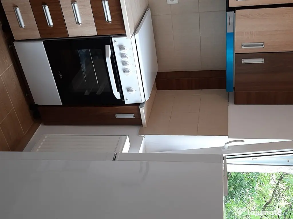 Garsoniera de inchiriat 