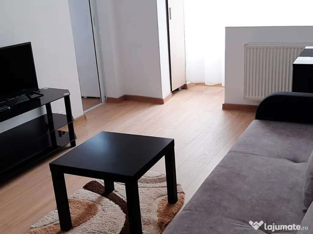 Garsoniera de inchiriat 