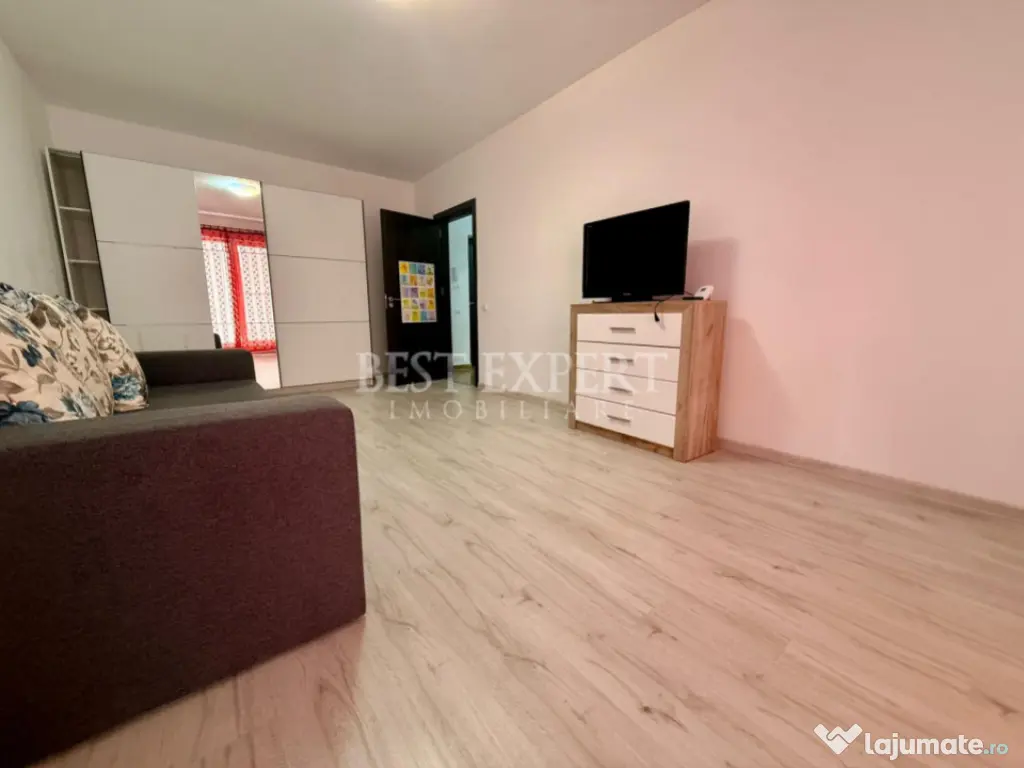 2 Camere Decomandat Mutare Imediata 