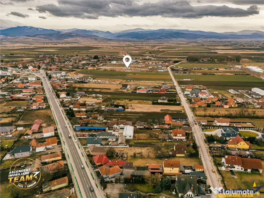 FILM! Terenuri intravilane de 680mp de , cu utilitati, Targu