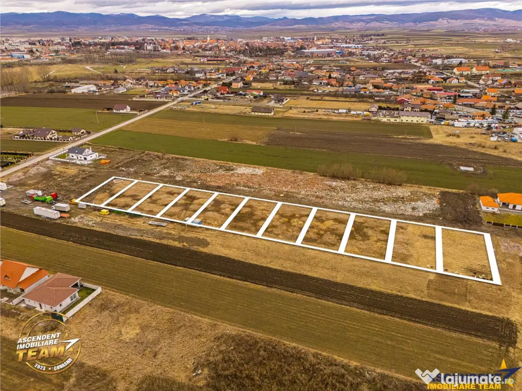 FILM! Terenuri intravilane de 680mp de , cu utilitati, Targu 