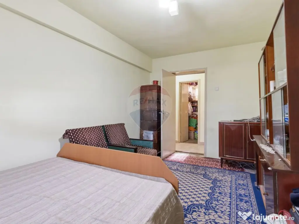 Apartament 2 camere de vanzare in zona Ultracentral, Sebis 