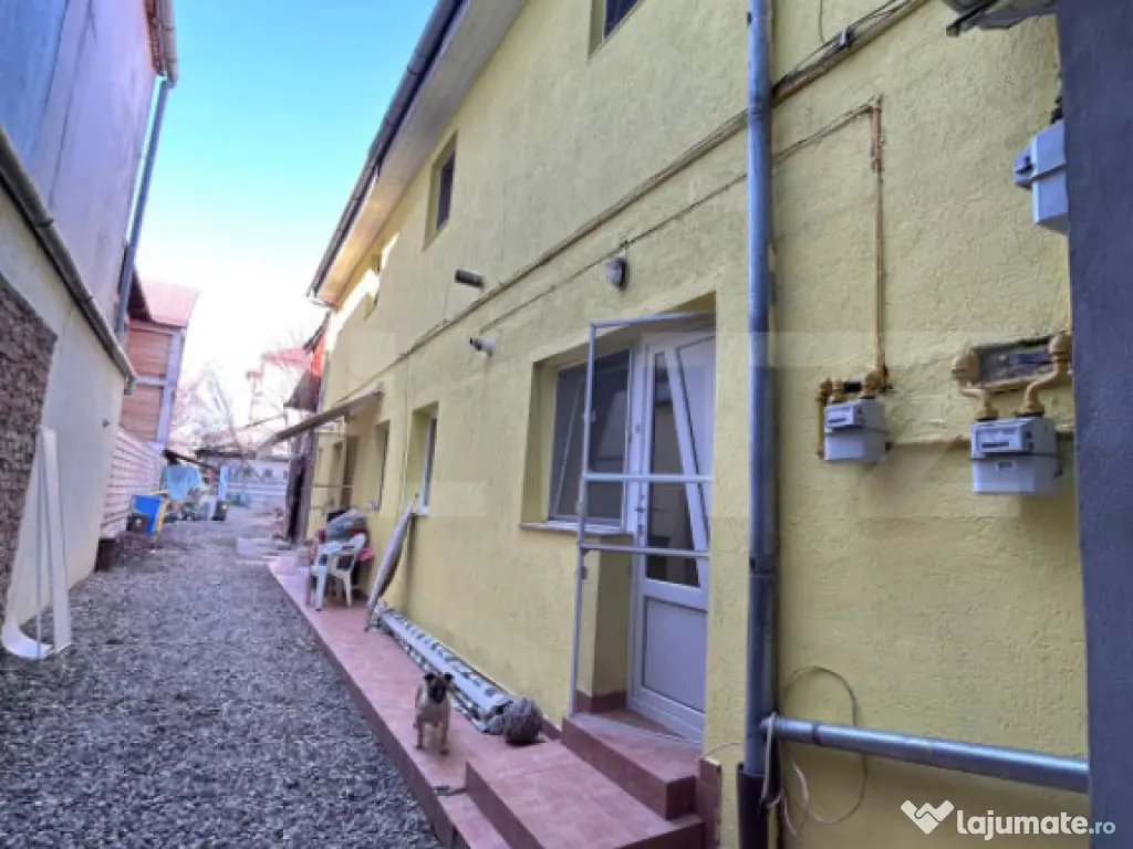 Casa de vanzare- 4 camere-127 mp-207 mp teren ZONA CENTRALA