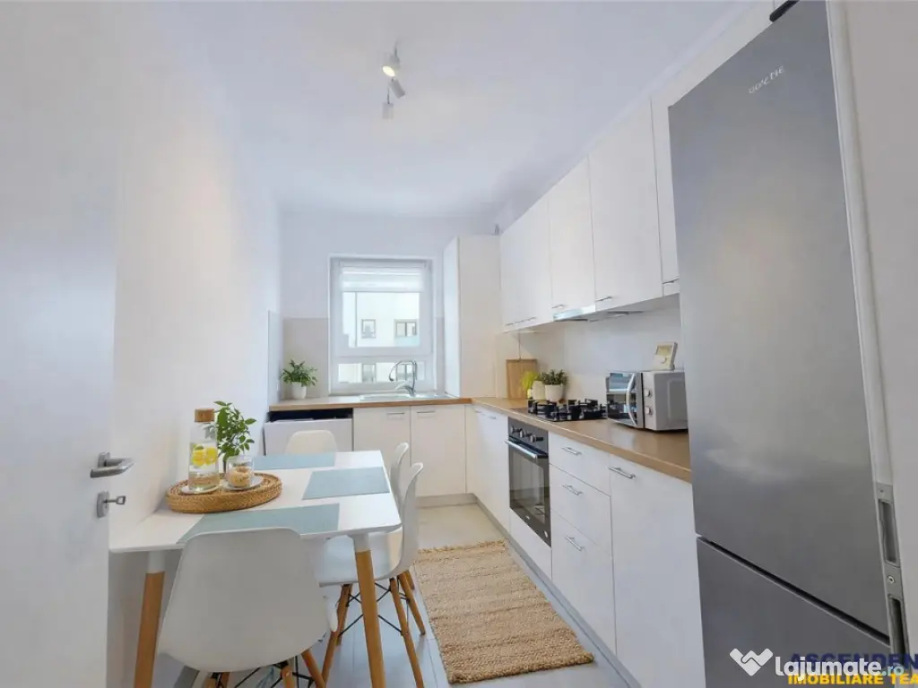 TUR 3D! Decomandat, elegant, 2 balcoane, Maurer Villas, Bras 