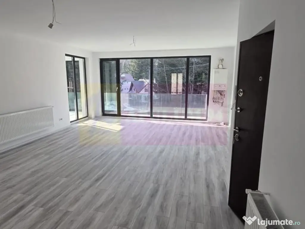 Apartament 3 camere de vânzare la Sinaia 