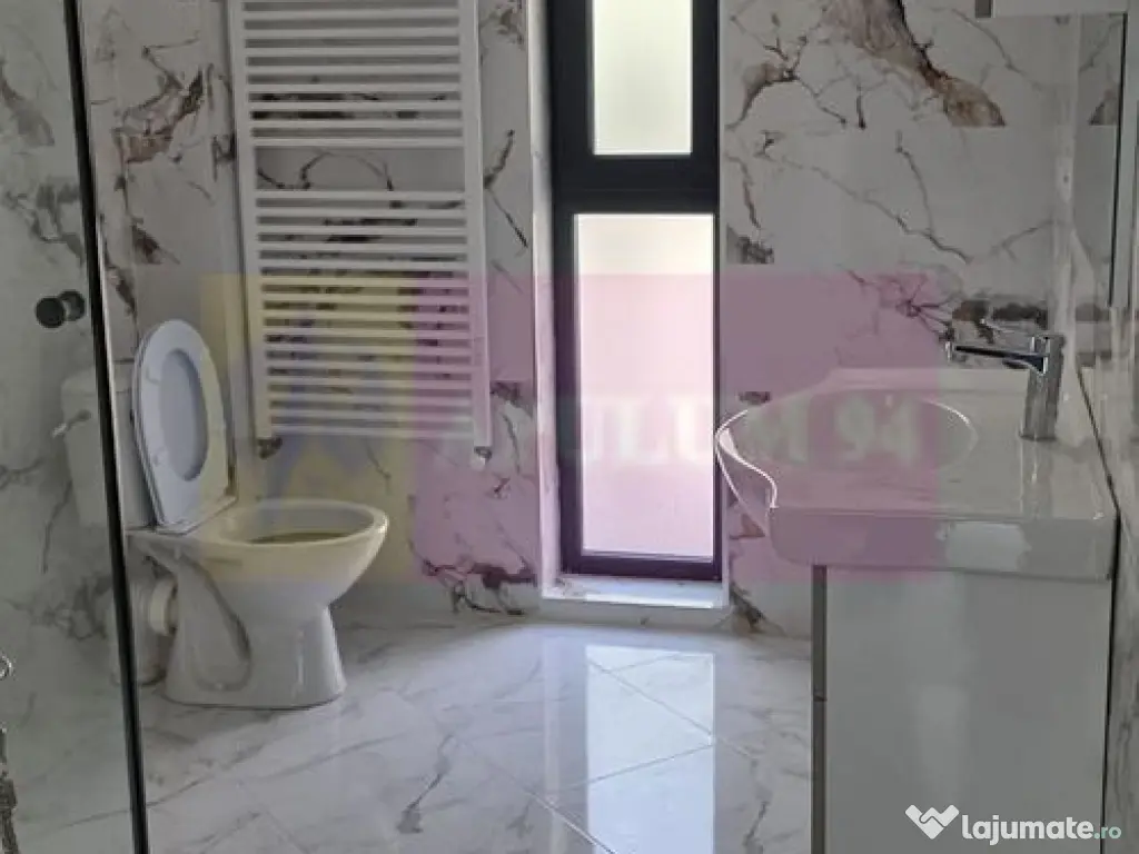 Apartament 3 camere de vânzare la Sinaia 