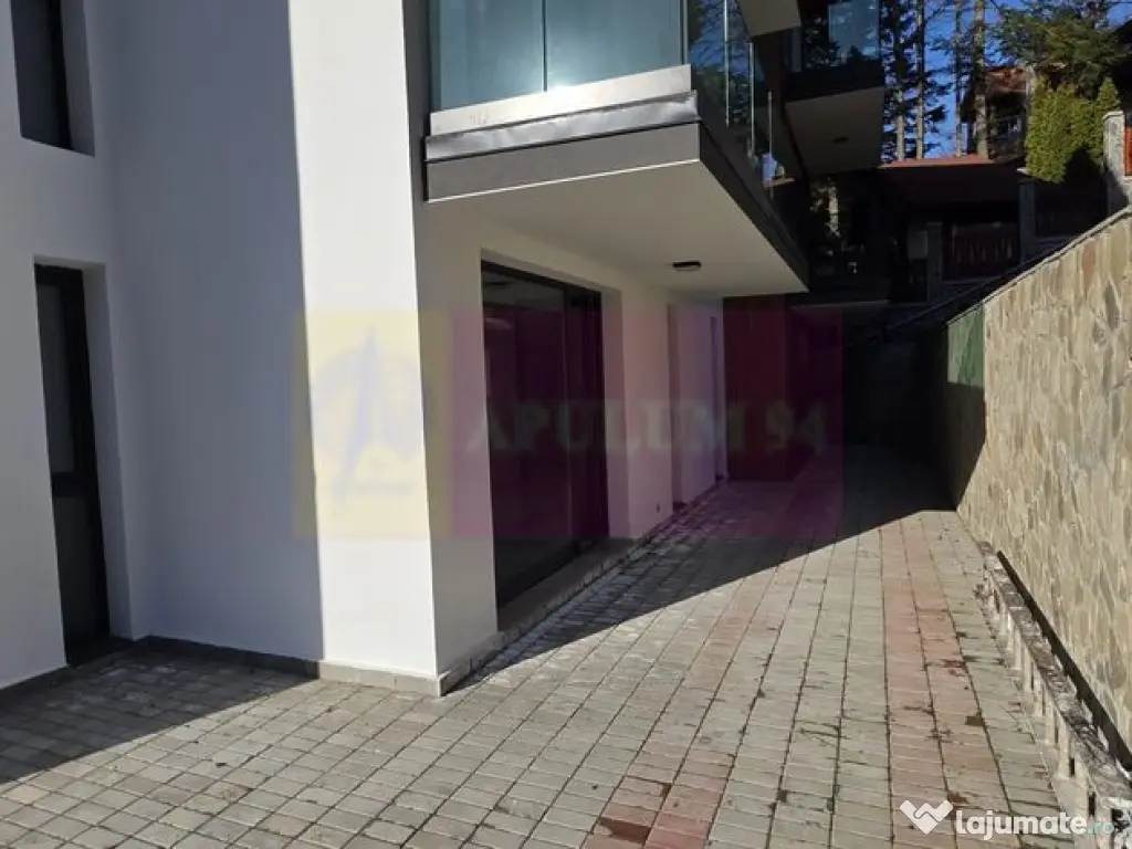 Apartament 3 camere de vânzare la Sinaia 