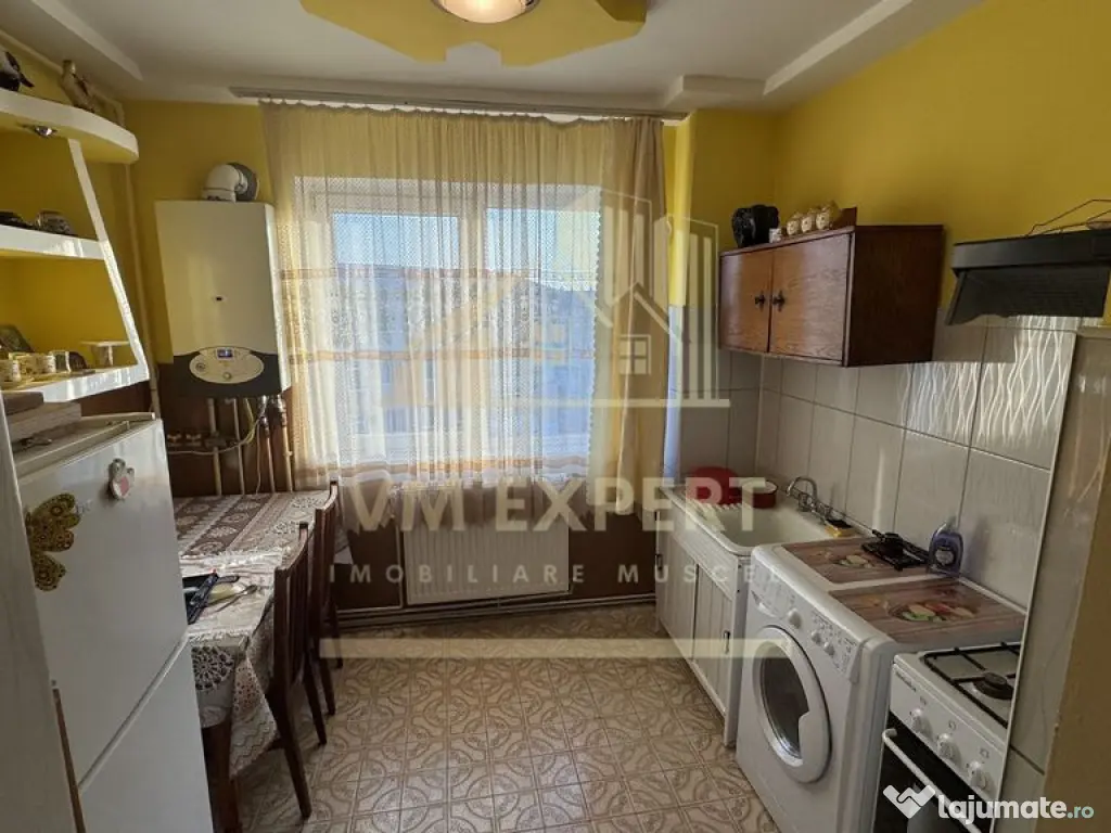 APARTAMENT 2 CAMERE ETAJ 4 VIȘOI CAMPULUNG 