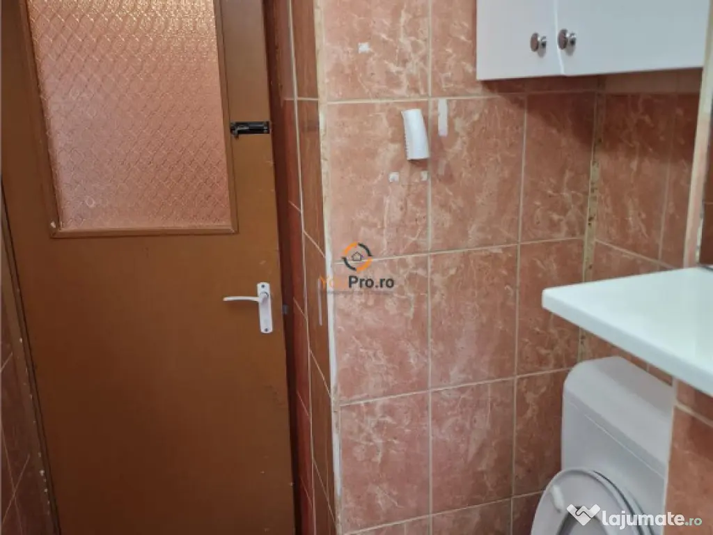 Zona Dacia 2 camere etaj 3 / Iulius Mall 