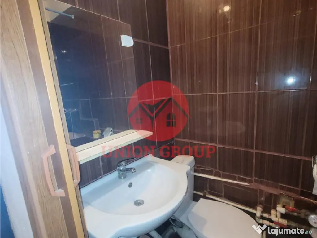 Garsoniera Semidecomandata Zona Far, Vedere spre Mare, Spre 