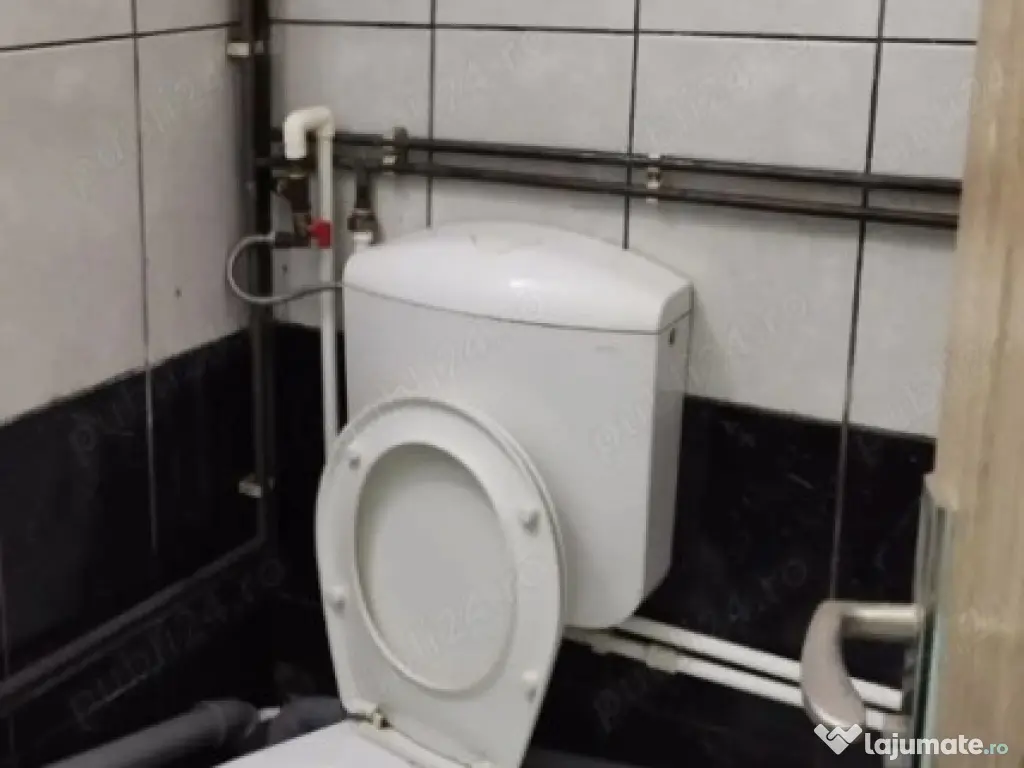 GARSONIÉRĂ ÎN CHIRIE, PODUL DE PIATRĂ 