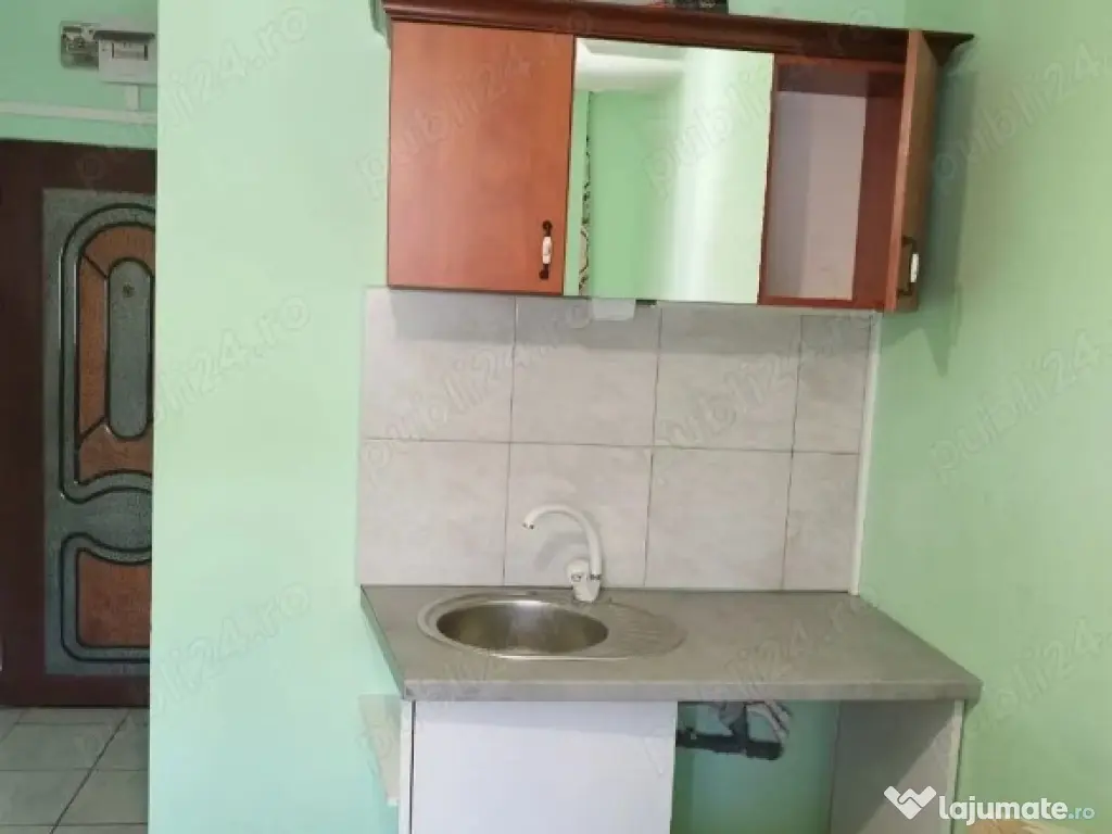 GARSONIÉRĂ ÎN CHIRIE, PODUL DE PIATRĂ 