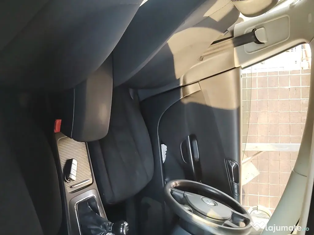 Vând VW Passat din anul 2006 