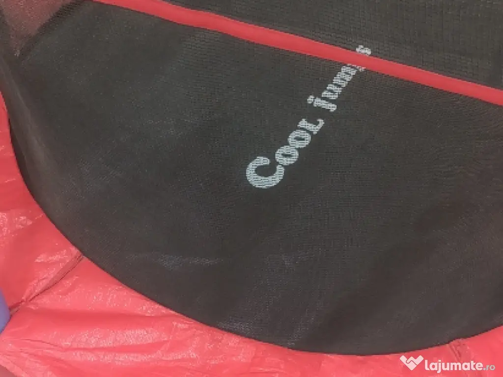 vând trambulina copii