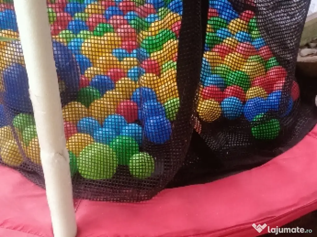 vând trambulina copii