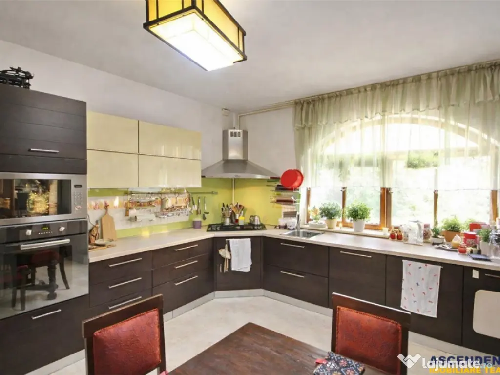 Rezidenta cu personalitate, pe 120 mp, Centrul Istoric, Bra 