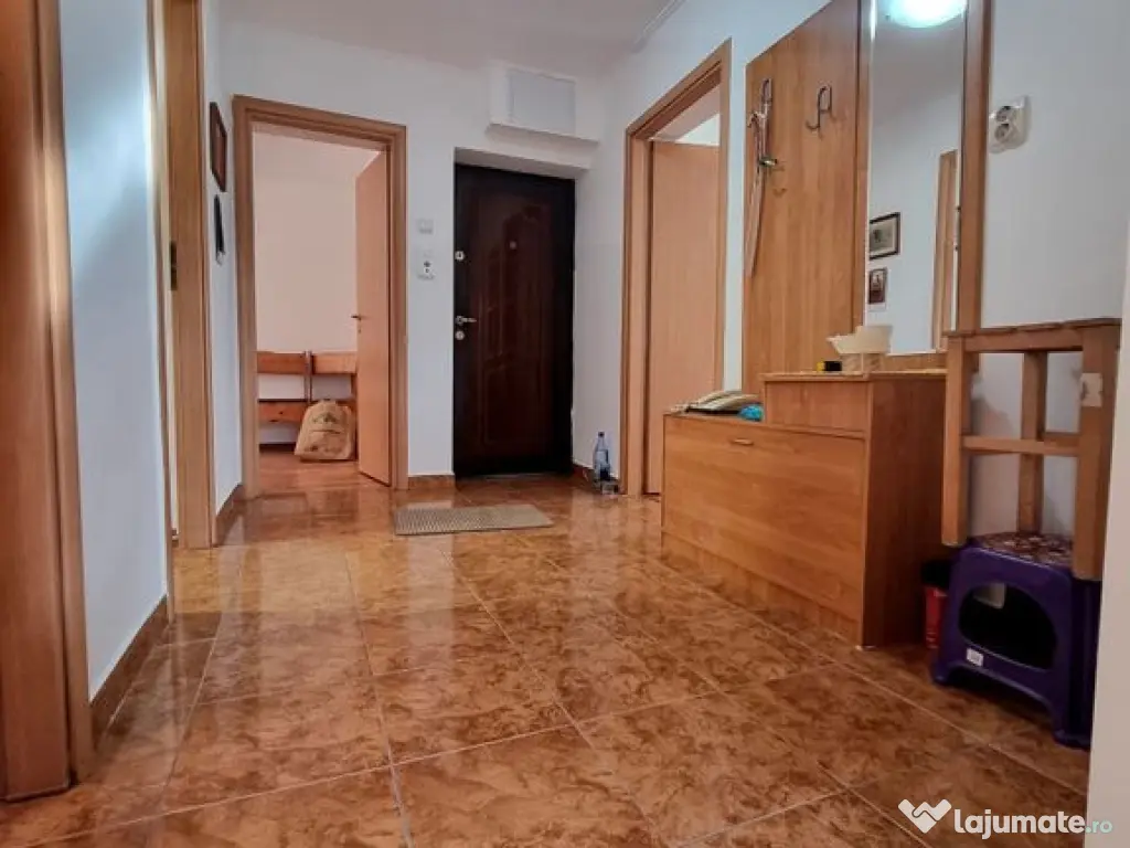 Ultracentral liceul Pedagogic- apartament 4 camere decoma... 