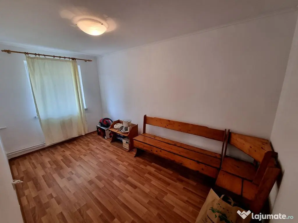 Ultracentral liceul Pedagogic- apartament 4 camere decoma... 