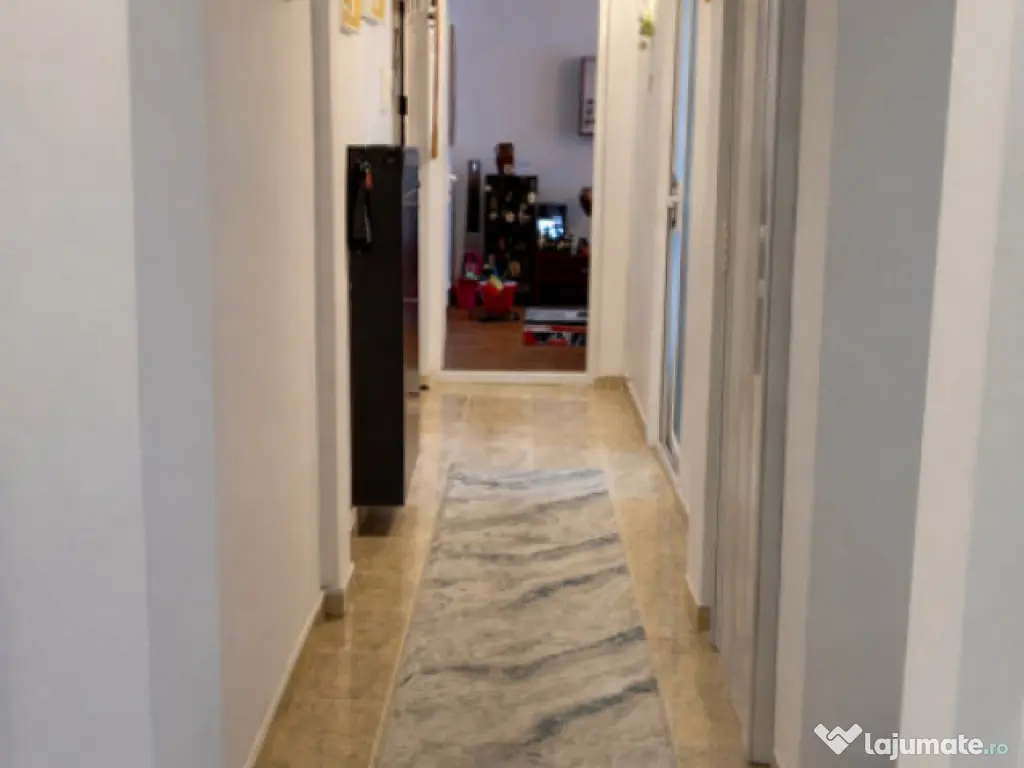 Apartament 3 camere | Decomandat | Etaj 2 | Parcare | zona P 