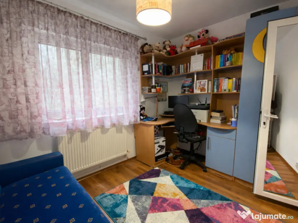 Apartament 3 camere | Decomandat | Etaj 2 | Parcare | zona P 