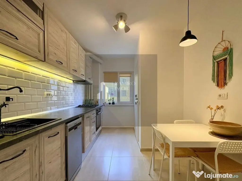 APARTAMENT 3 CAMERE, B-DUL OBREGIA, ETAJ 2, MOBILAT/UTILAT 