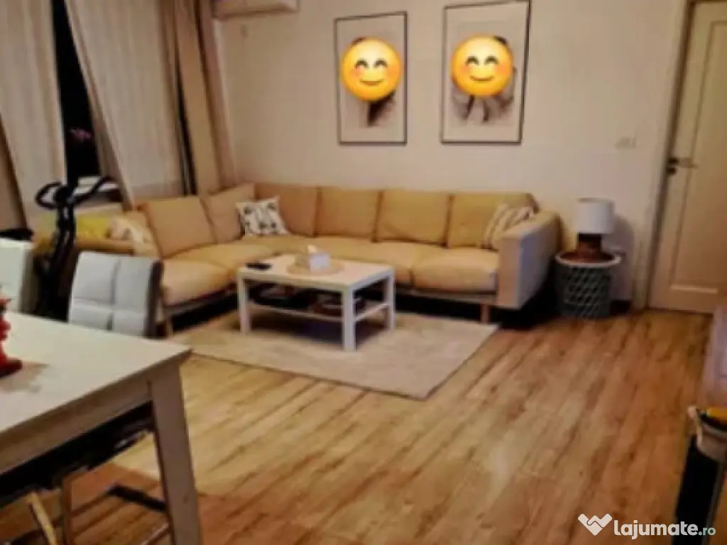 Apartament 4 camere, decomandat - zona Centrul Civic 