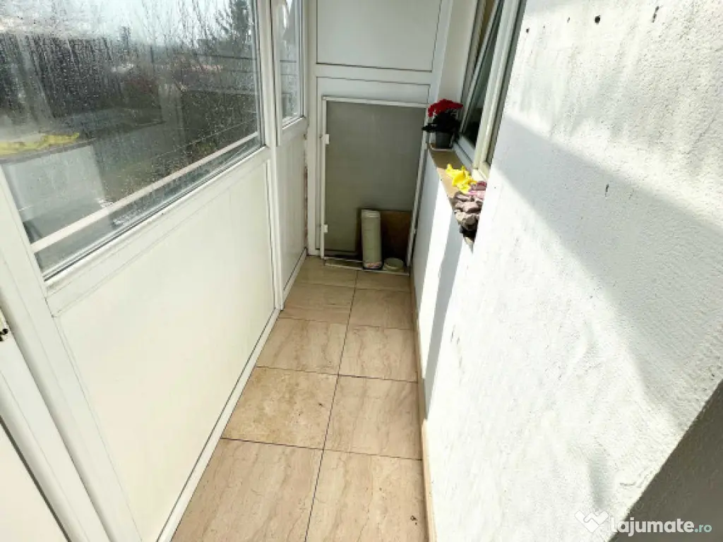 Giurgiului dedeman etaj 3 