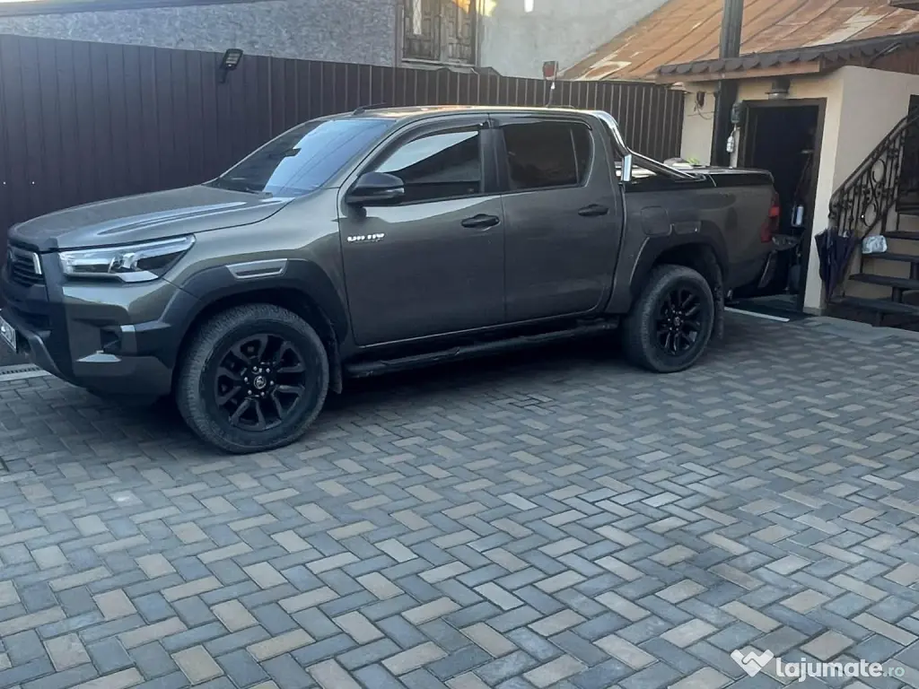 toyota hilux 2021 