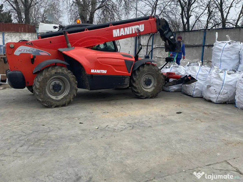 Servicii Automacarale Galati | Sennebogen HPC 35 | Manitou 