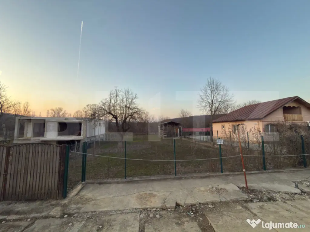 Teren intravilan, 660 mp, Gura Ocnitei