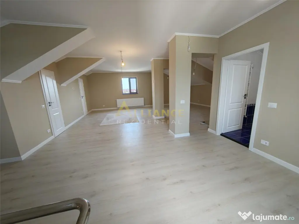 Vila P E M | 350 mp utili | Teren 450 mp | 9 camere | Zona 