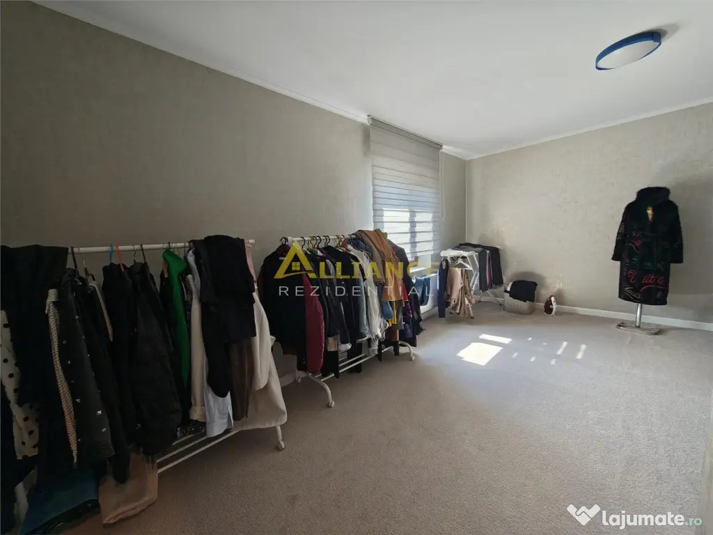 Vila P E M | 350 mp utili | Teren 450 mp | 9 camere | Zona 